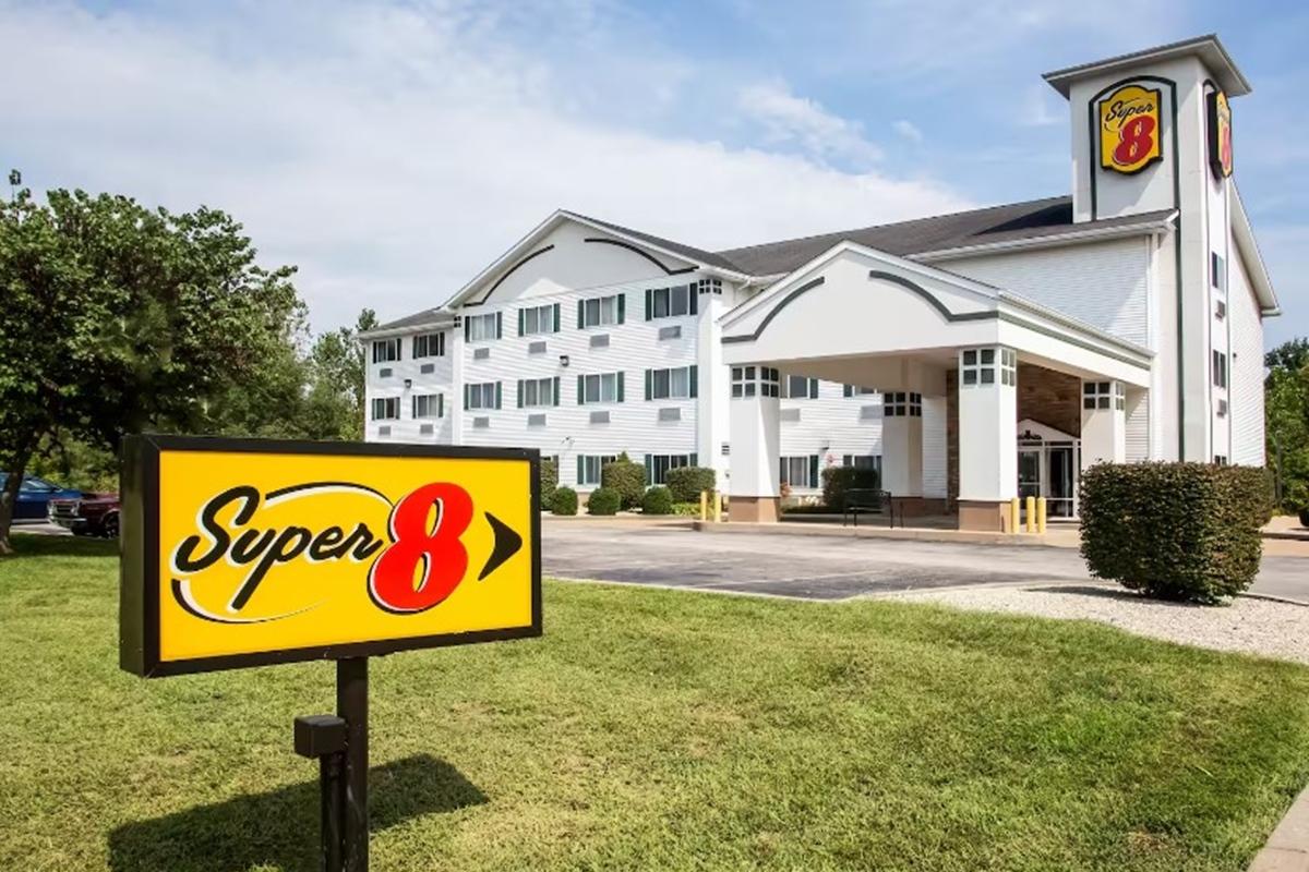 Super 8 By Wyndham Union Hotel Bagian luar foto